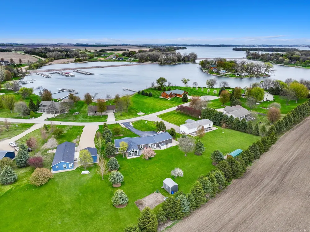 25 Lake Shetek Drive Slayton, MN 56172