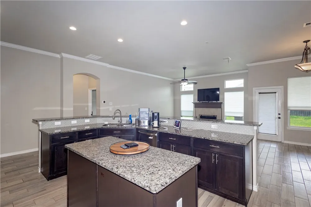 7514 Dr Hector P Garcia Drive Corpus Christi, TX 78414
