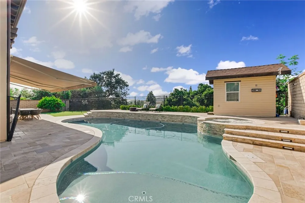 1127 Las Colinas Way San Dimas, CA 91773