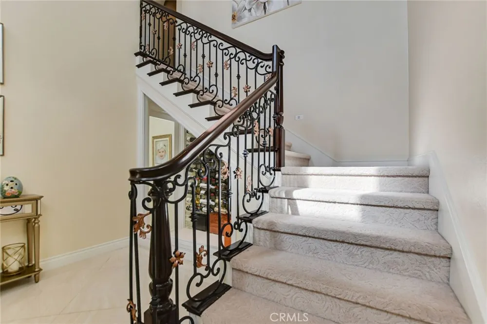 1127 Las Colinas Way San Dimas, CA 91773