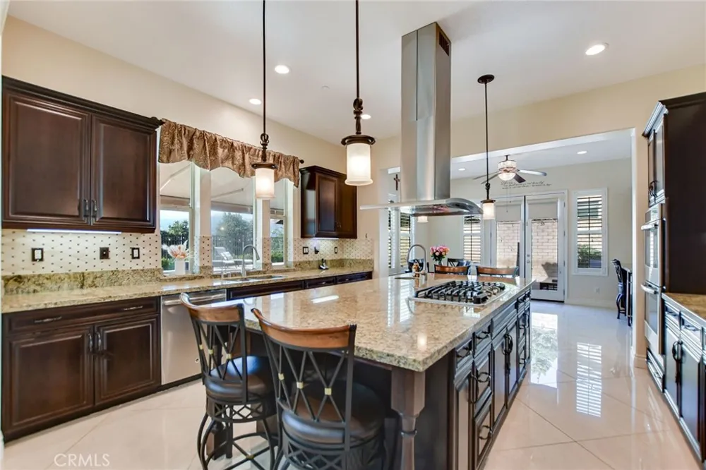 1127 Las Colinas Way San Dimas, CA 91773
