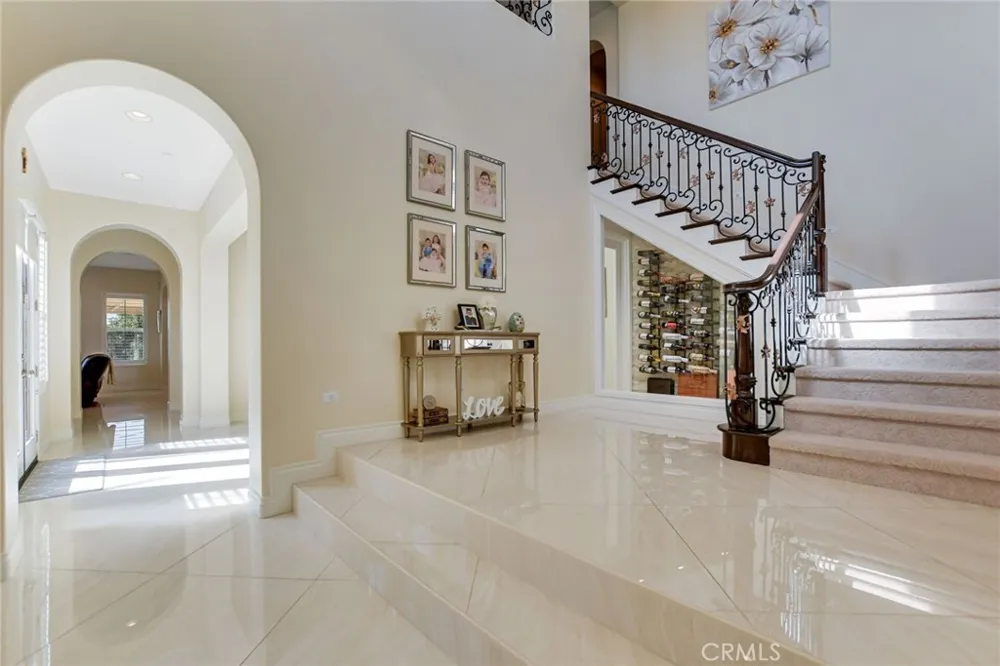 1127 Las Colinas Way San Dimas, CA 91773