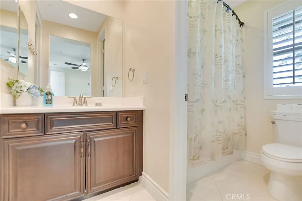 1127 Las Colinas Way San Dimas, CA 91773