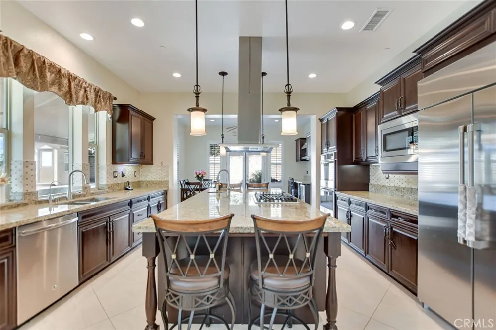 1127 Las Colinas Way San Dimas, CA 91773
