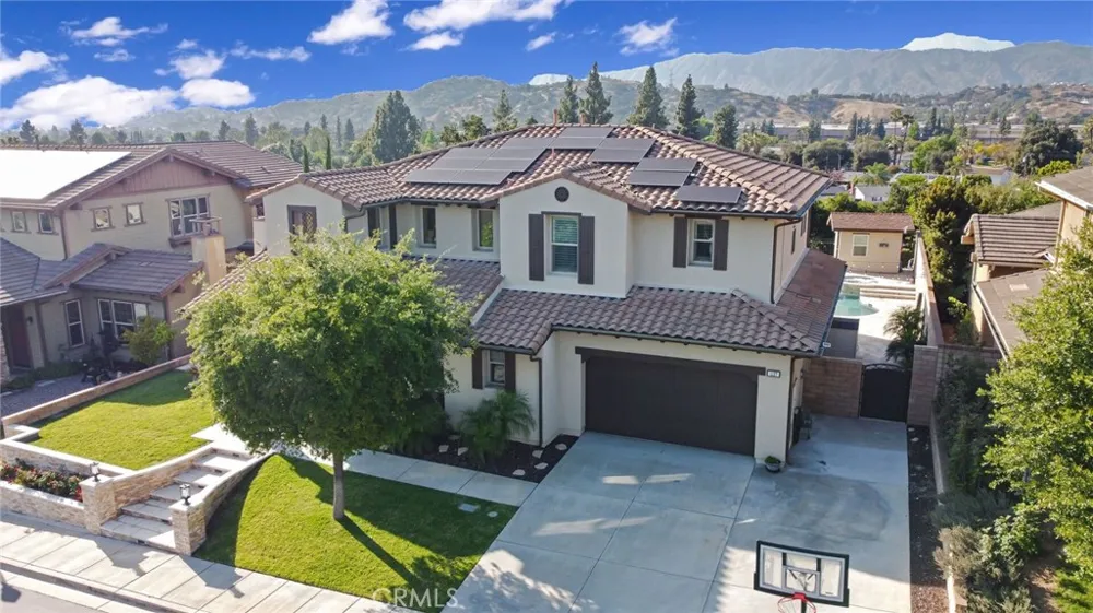 1127 Las Colinas Way San Dimas, CA 91773