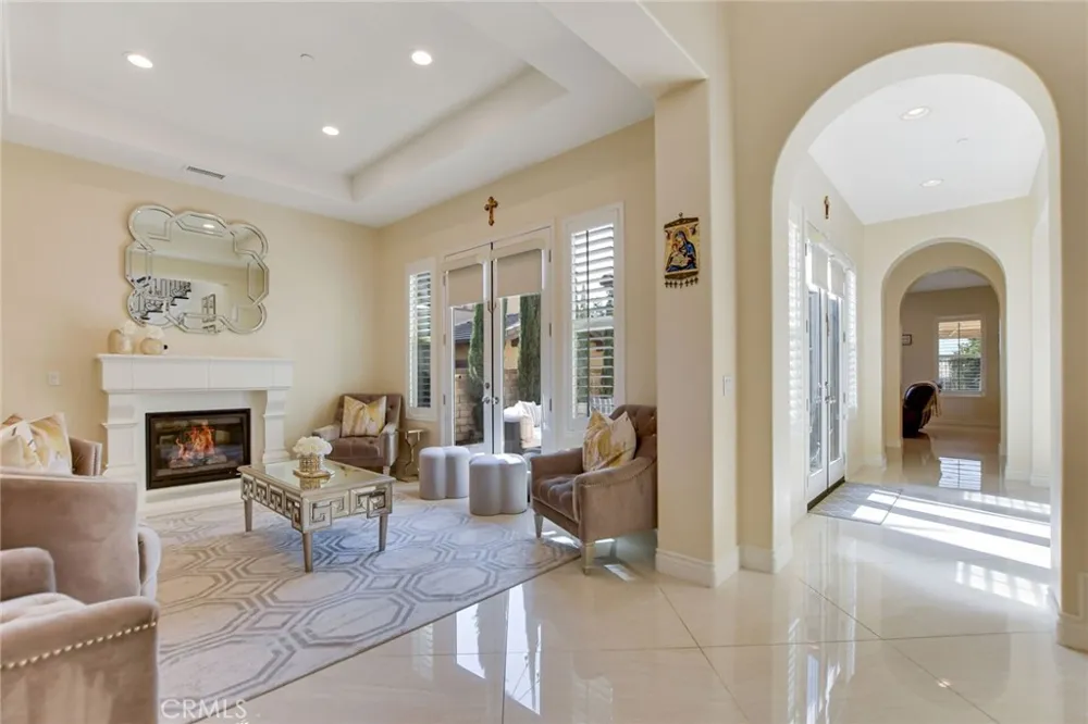 1127 Las Colinas Way San Dimas, CA 91773
