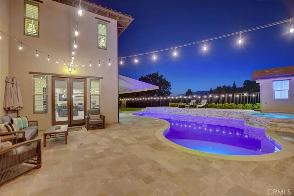 1127 Las Colinas Way San Dimas, CA 91773