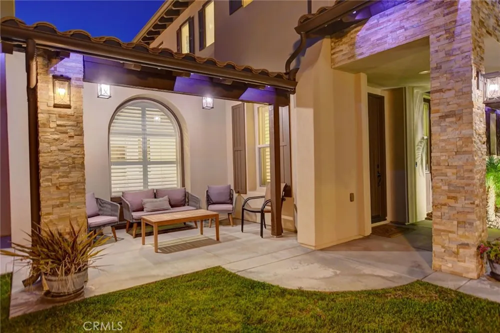 1127 Las Colinas Way San Dimas, CA 91773