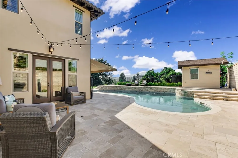 1127 Las Colinas Way San Dimas, CA 91773