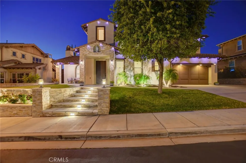 1127 Las Colinas Way San Dimas, CA 91773