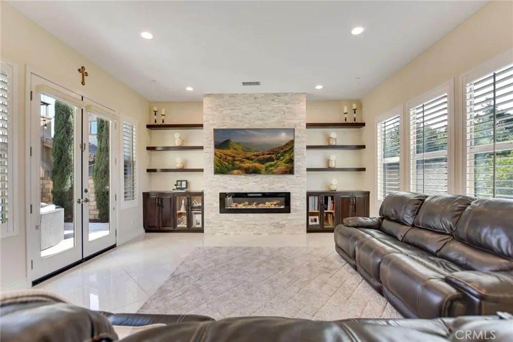 1127 Las Colinas Way San Dimas, CA 91773