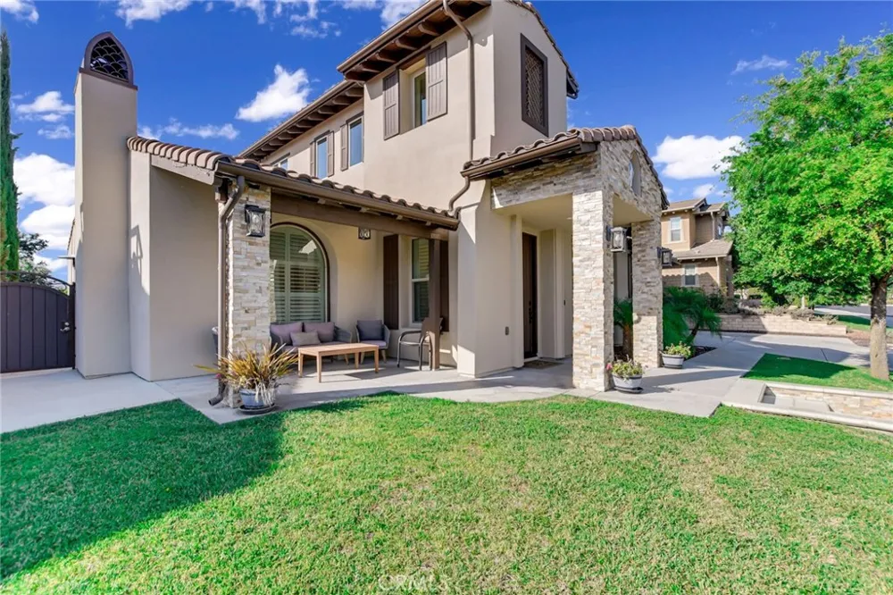1127 Las Colinas Way San Dimas, CA 91773