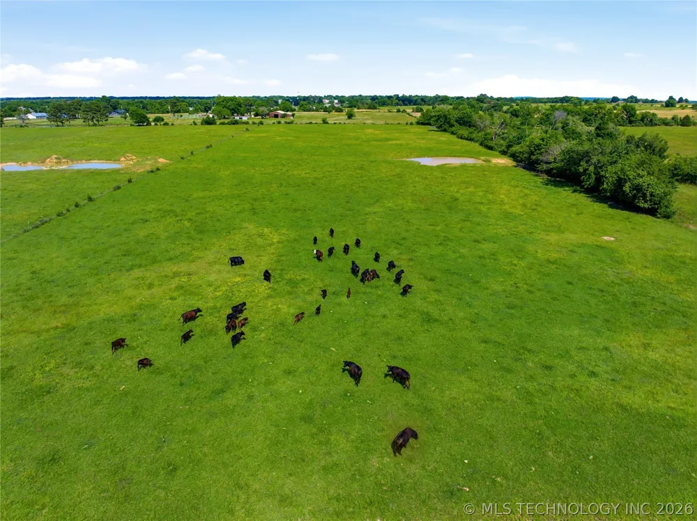 22 W 62 Highway Morris, OK 74445