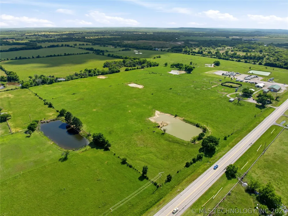 22 W 62 Highway Morris, OK 74445