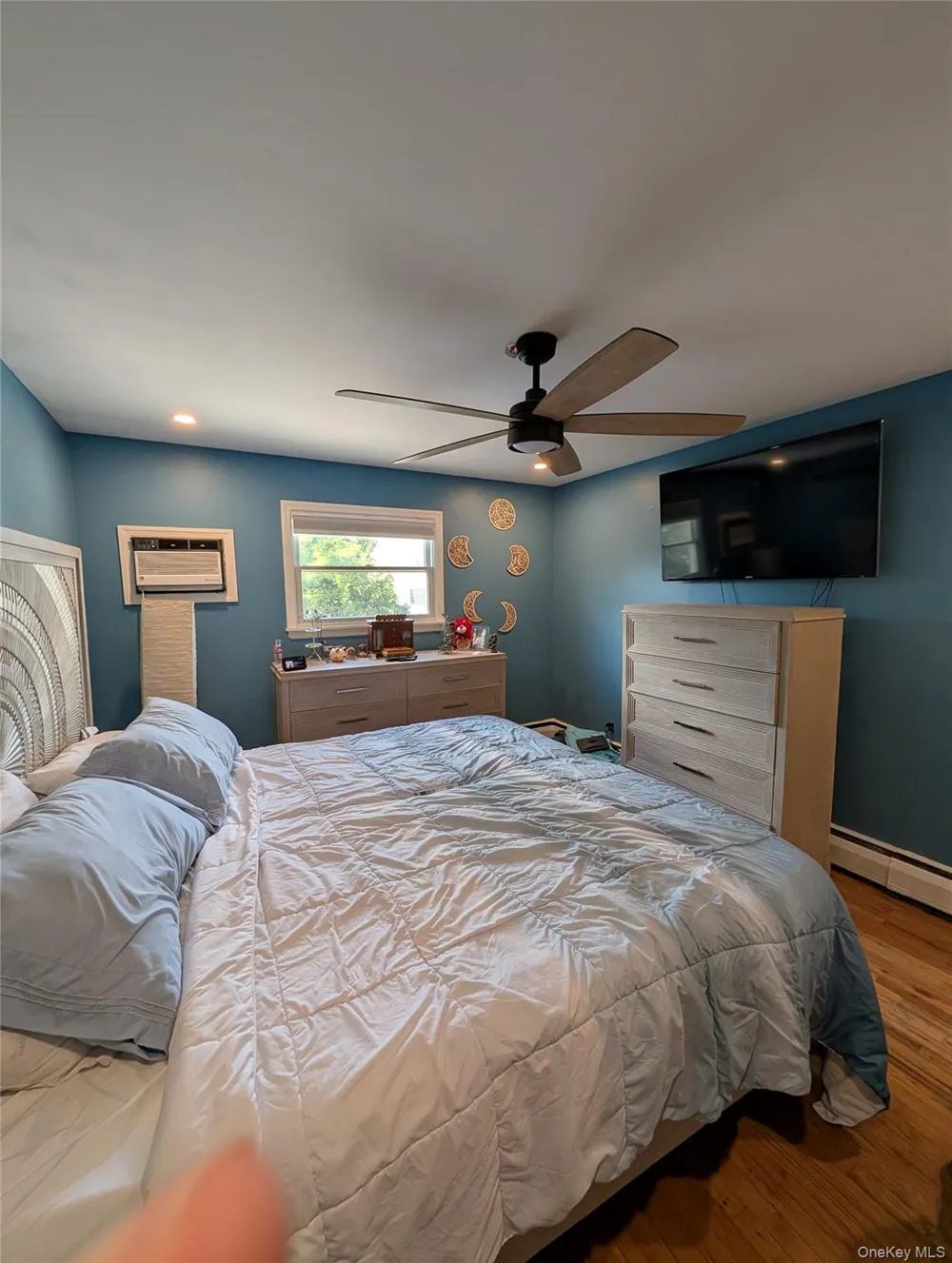 35 E Jackson Avenue E Babylon, NY 11702