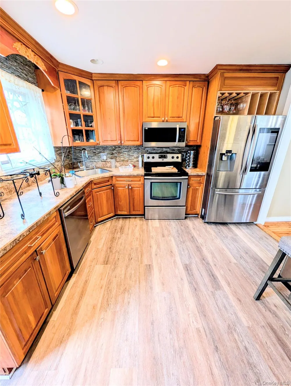 35 E Jackson Avenue E Babylon, NY 11702