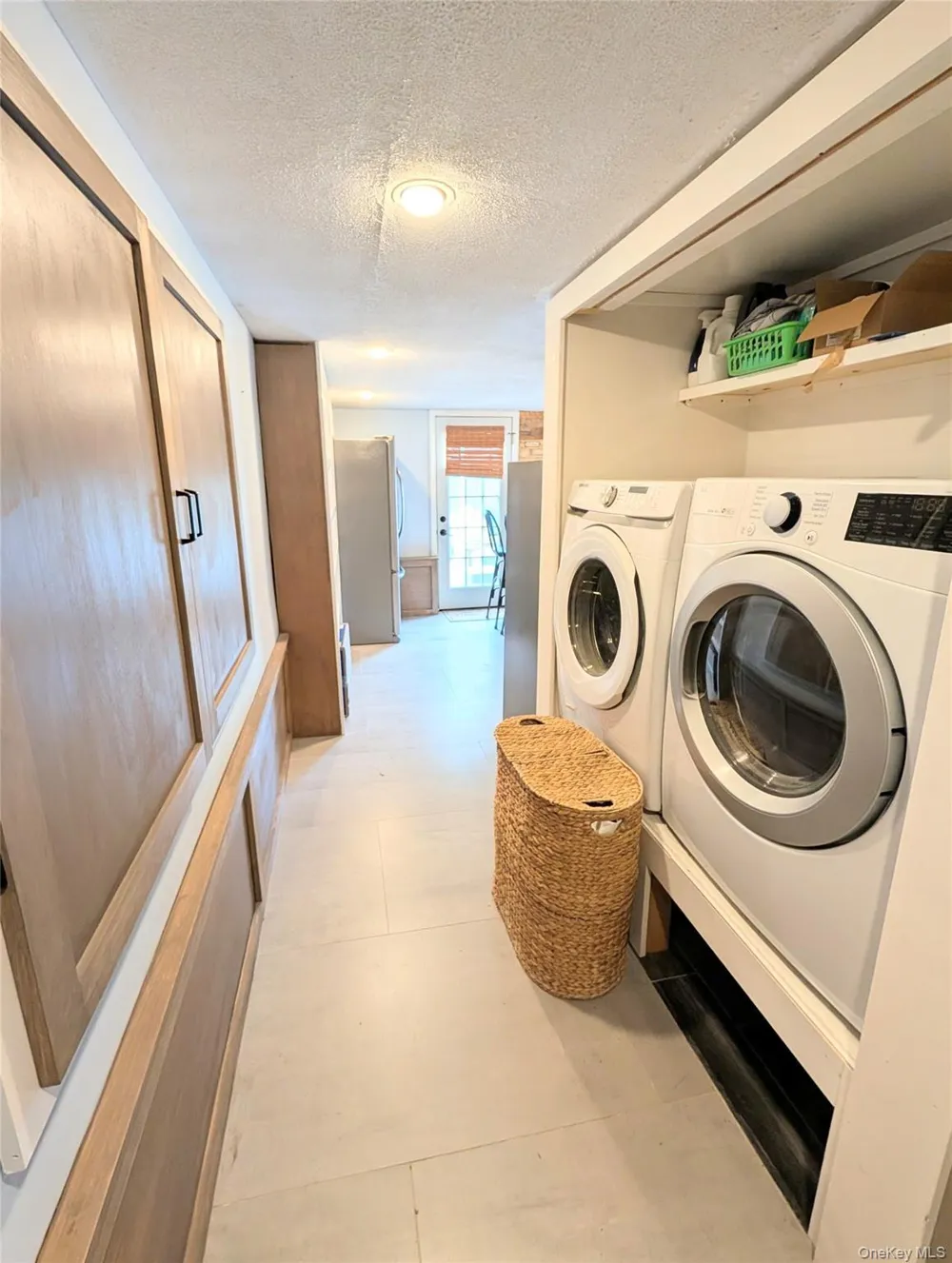 35 E Jackson Avenue E Babylon, NY 11702