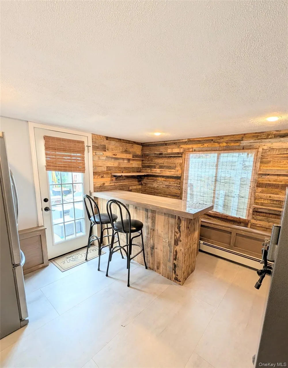 35 E Jackson Avenue E Babylon, NY 11702