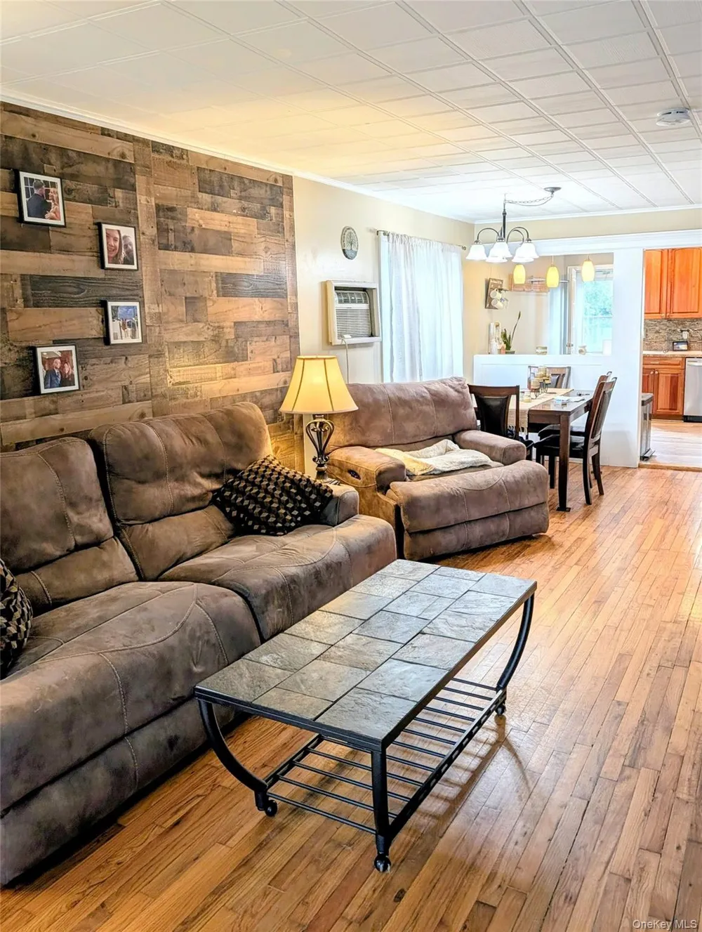 35 E Jackson Avenue E Babylon, NY 11702