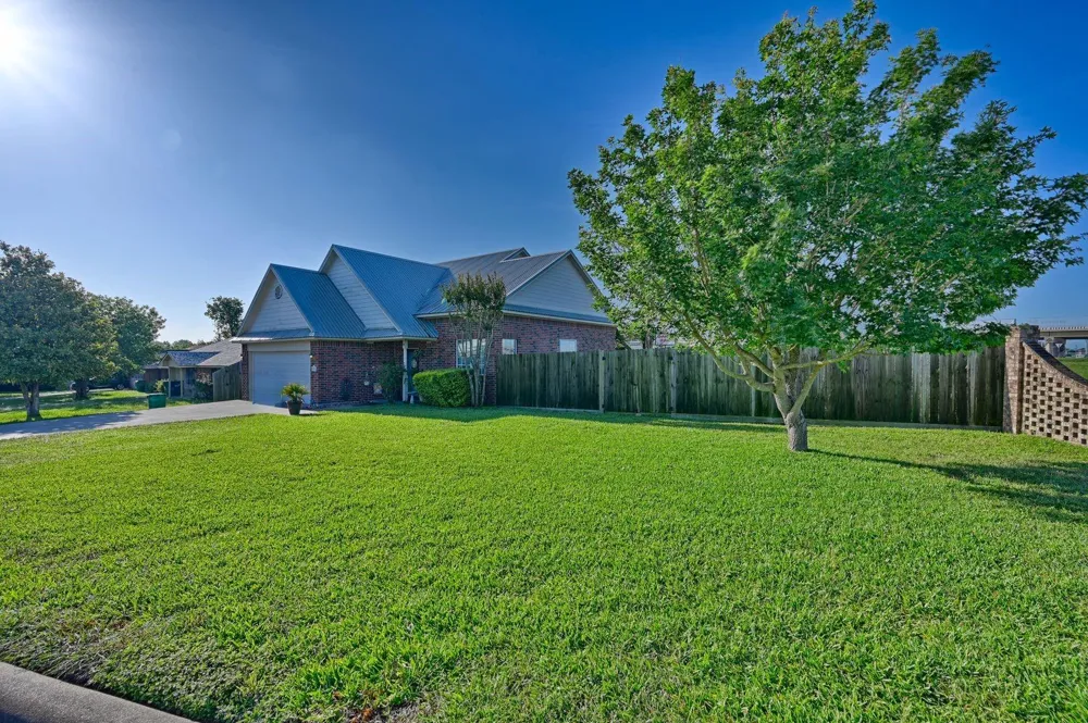 1200 Cheyenne Drive Brenham, TX 77833