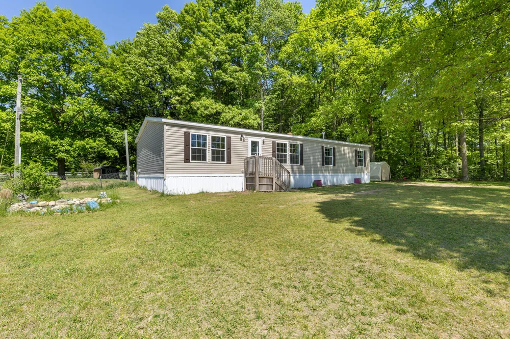 2757 127th Avenue Deerfield Township, MI 49336