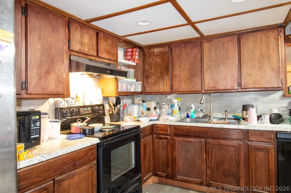 106 Leo Lane E Fort Gibson, OK 74434