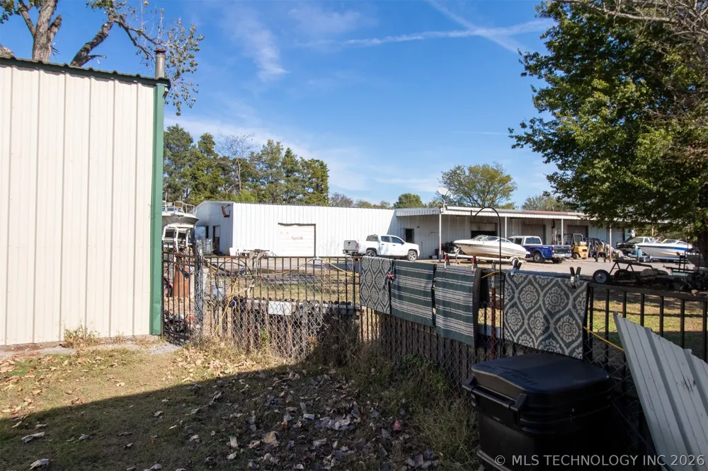 106 Leo Lane E Fort Gibson, OK 74434