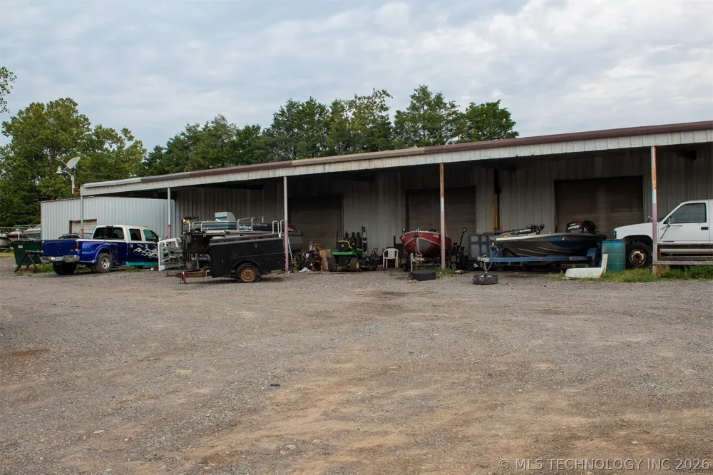 106 Leo Lane E Fort Gibson, OK 74434