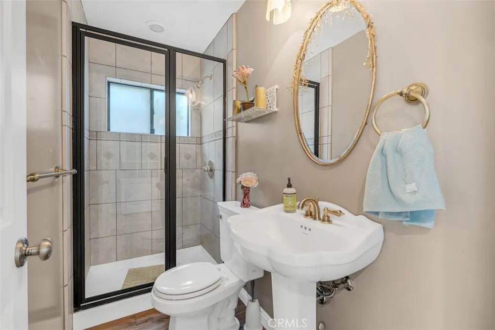 8718 Burghardt Road Temple City, CA 91775