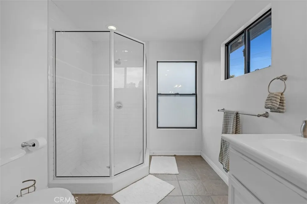 8718 Burghardt Road Temple City, CA 91775