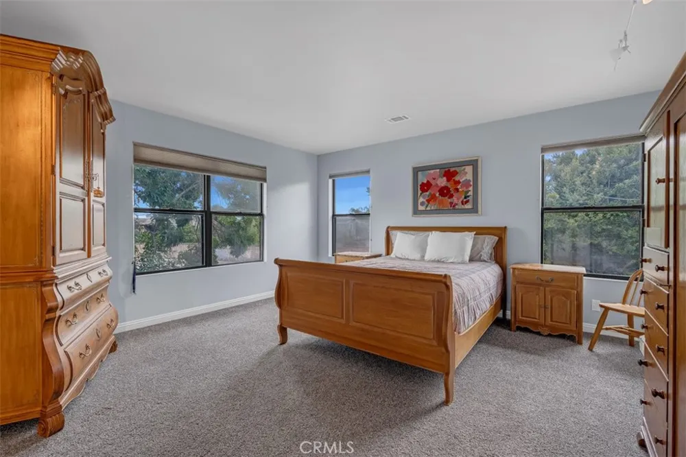 8718 Burghardt Road Temple City, CA 91775