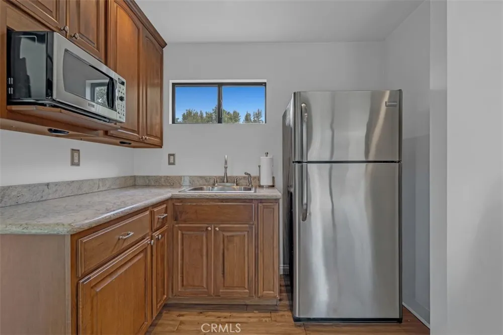 8718 Burghardt Road Temple City, CA 91775