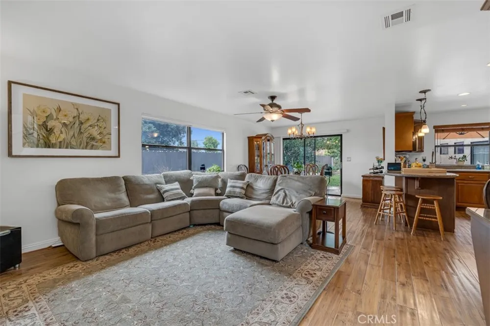 8718 Burghardt Road Temple City, CA 91775