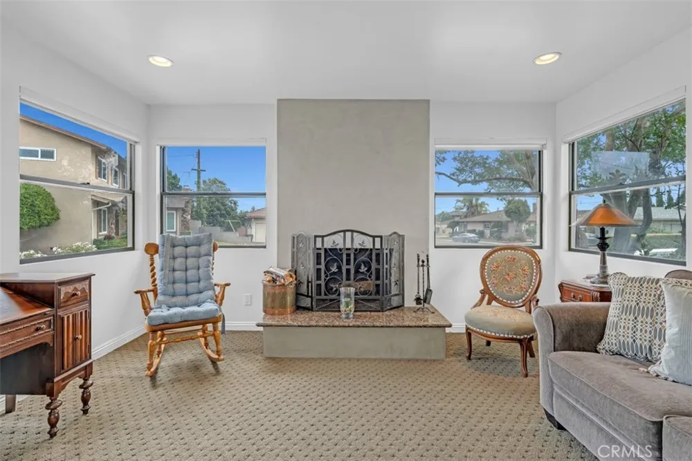 8718 Burghardt Road Temple City, CA 91775