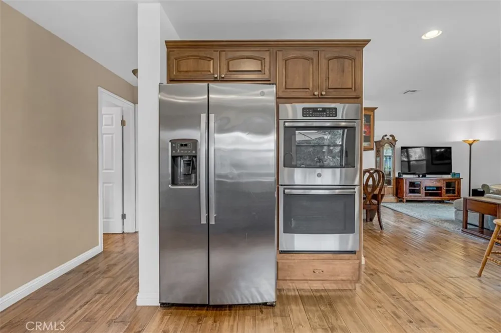 8718 Burghardt Road Temple City, CA 91775