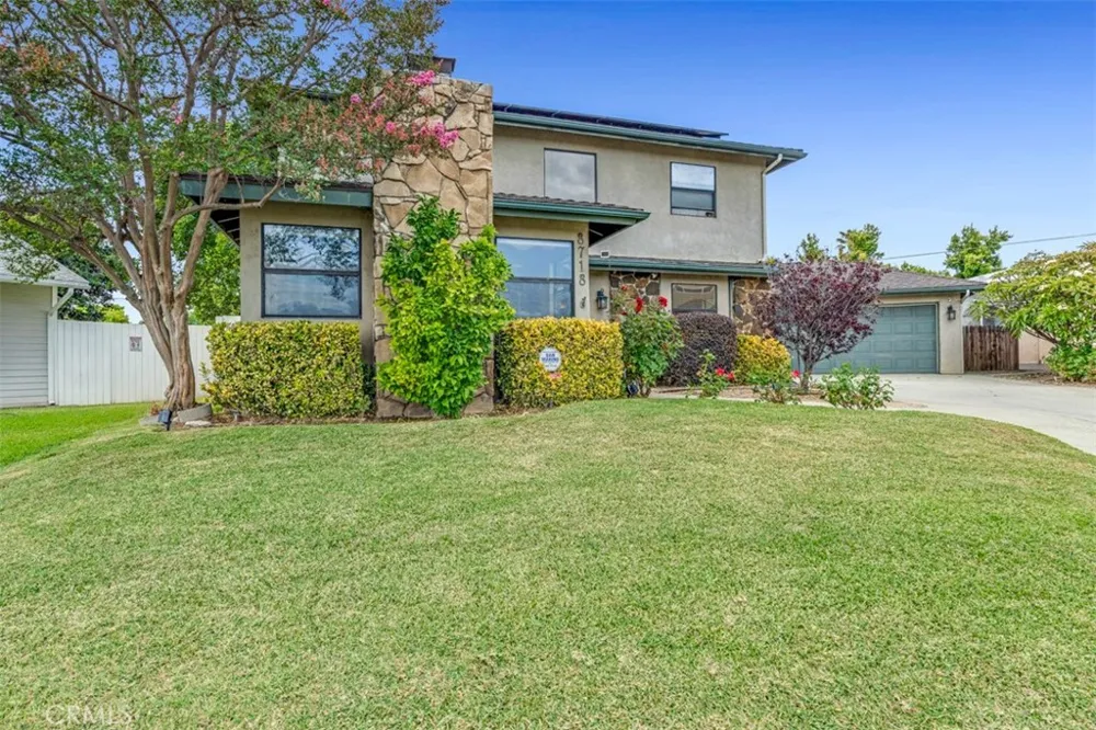 8718 Burghardt Road Temple City, CA 91775