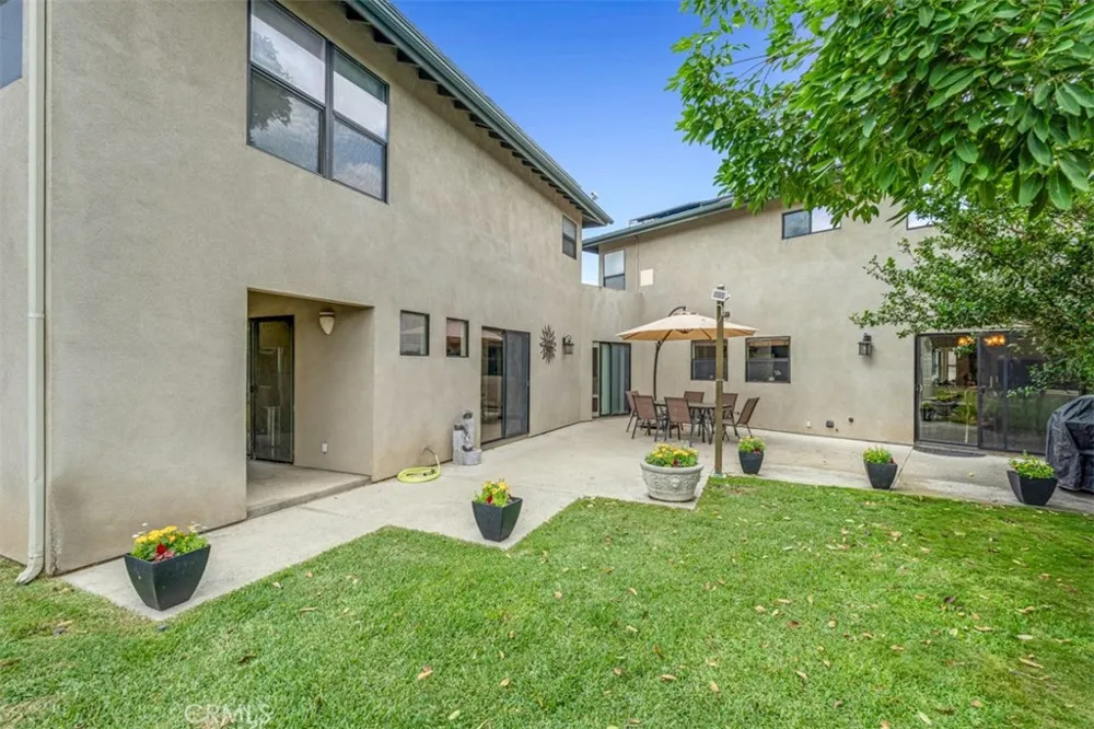 8718 Burghardt Road Temple City, CA 91775