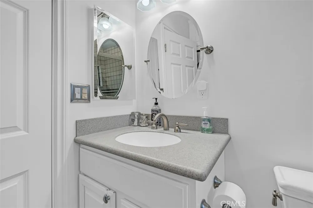 8718 Burghardt Road Temple City, CA 91775