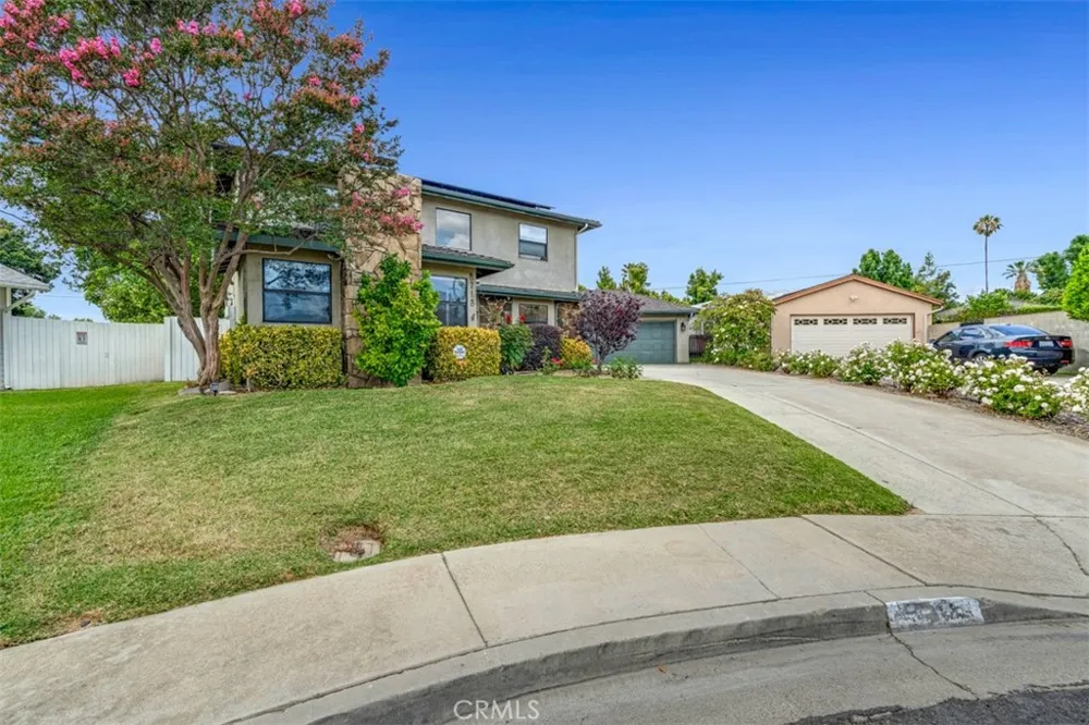 8718 Burghardt Road Temple City, CA 91775