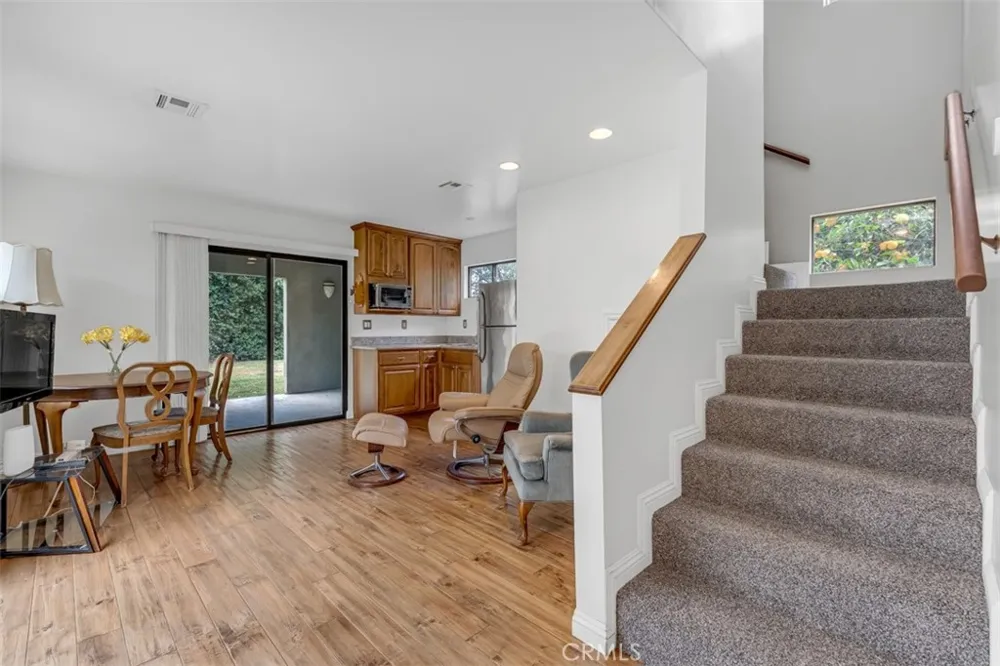 8718 Burghardt Road Temple City, CA 91775