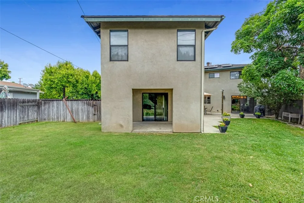8718 Burghardt Road Temple City, CA 91775