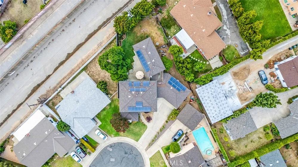 8718 Burghardt Road Temple City, CA 91775