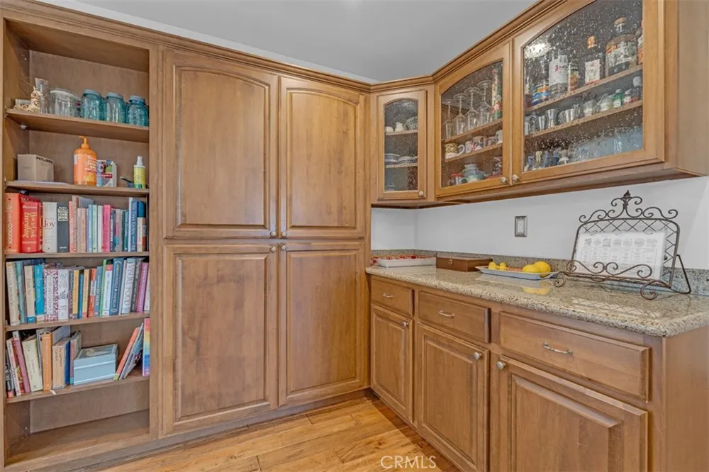 8718 Burghardt Road Temple City, CA 91775