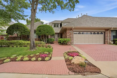 3413 E 58th Place