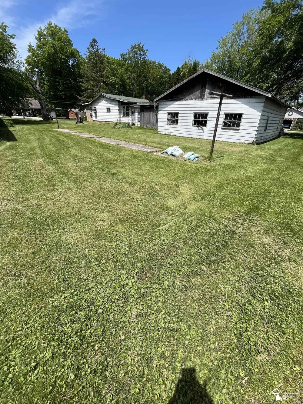 13698 Laplaisance Road Monroe City, MI 48161