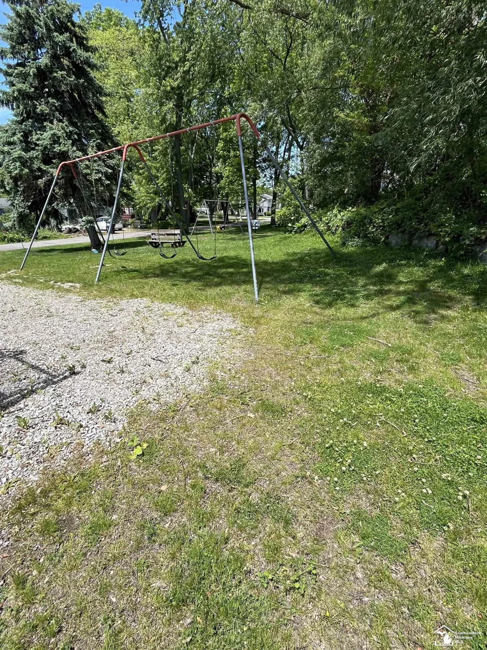 13698 Laplaisance Road Monroe City, MI 48161