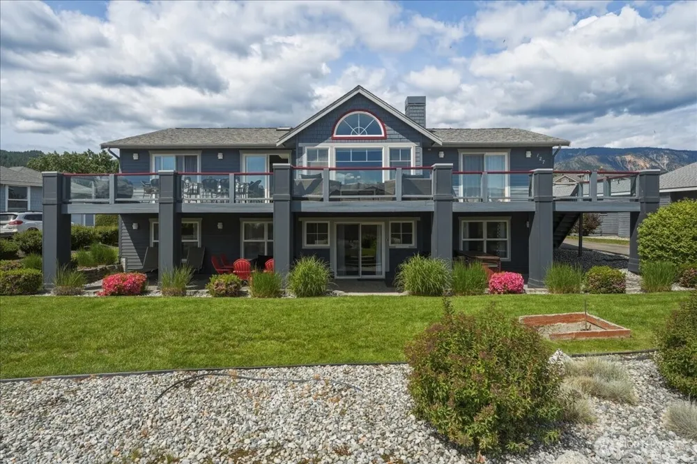127 Chelan View Drive Manson, WA 98831