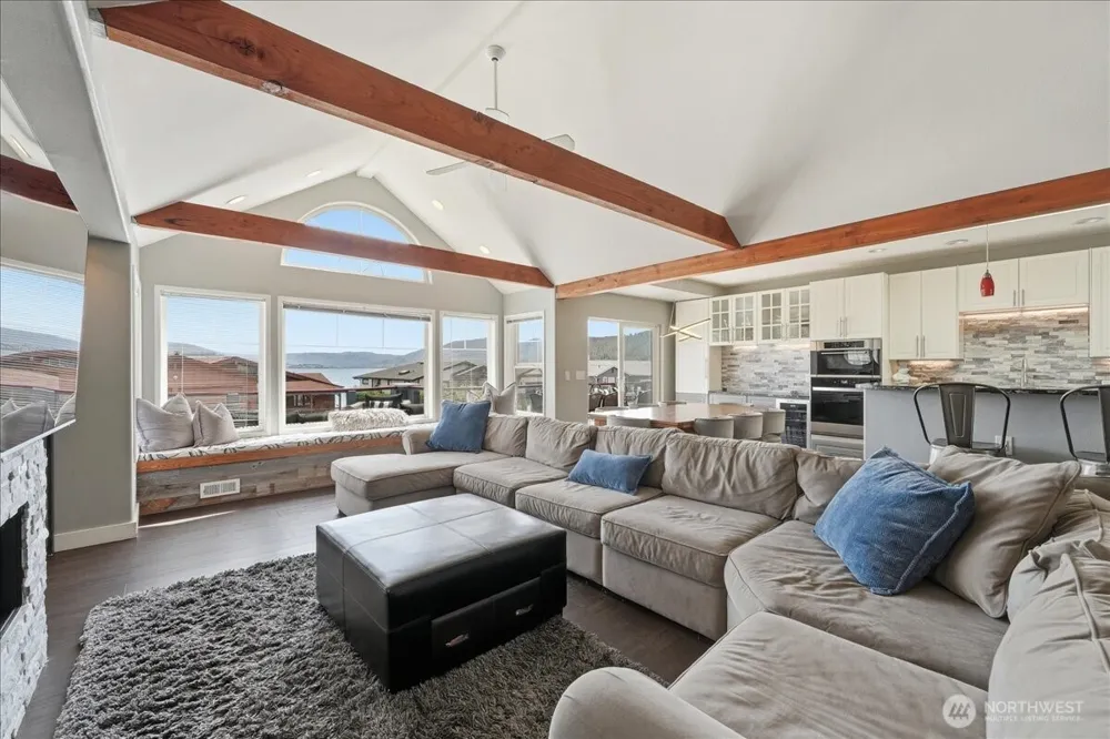 127 Chelan View Drive Manson, WA 98831