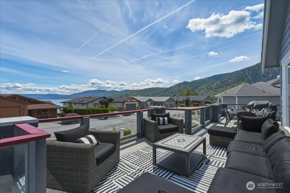 127 Chelan View Drive Manson, WA 98831