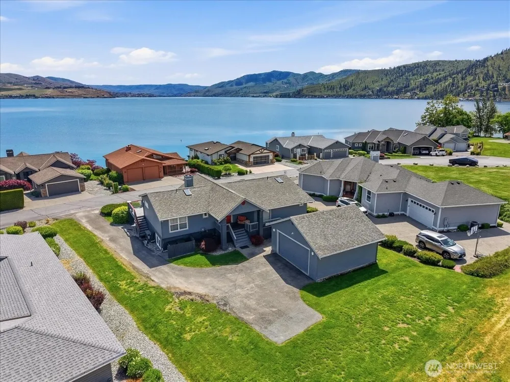 127 Chelan View Drive Manson, WA 98831